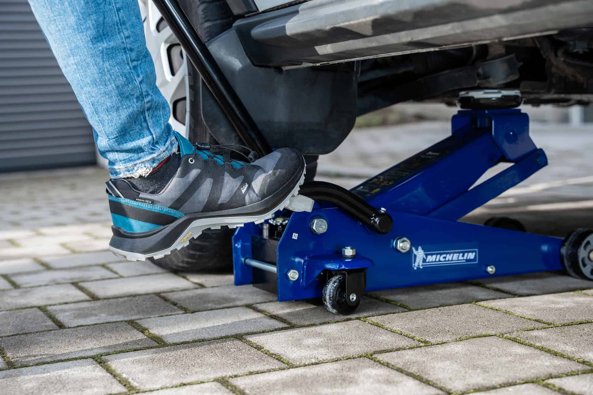 Michelin 3t Wagenheber Anwendung 5