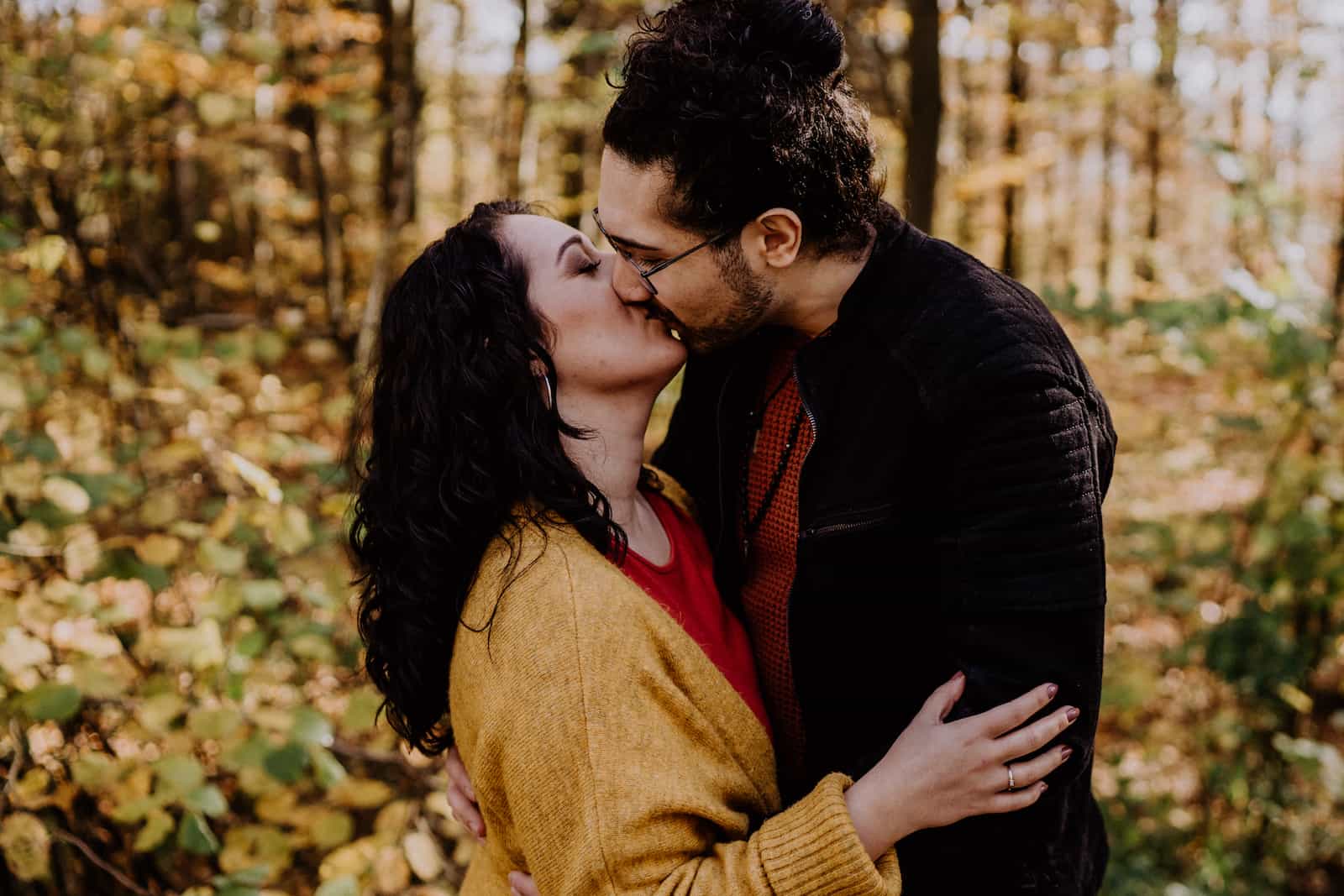 Paar beim Fotoshooting in Cleversulzbach, aufgenommen vom Fotografen Heilbronn